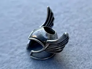 Бусина Шлем