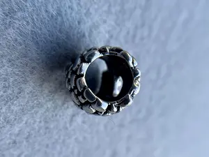 Бусина Череп