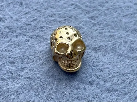 Намистина Череп