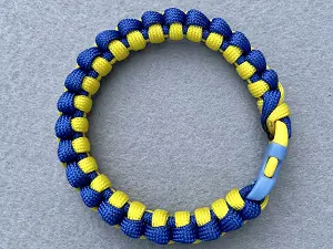 Браслет із паракорду