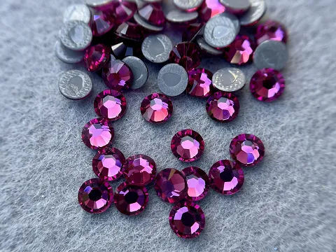 Клейові стрази Swarovski (HotFix) ss 20/100шт