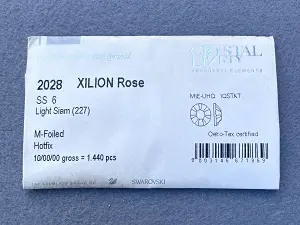 Клейові стрази Swarovski (HotFix) ss 6 /100шт