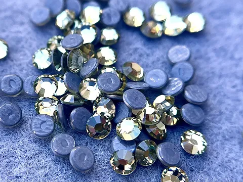 Клейові стрази Swarovski (HotFix) ss 10 /100шт