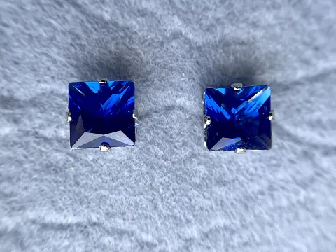 Сережки гвоздики