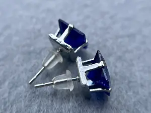 Сережки гвоздики