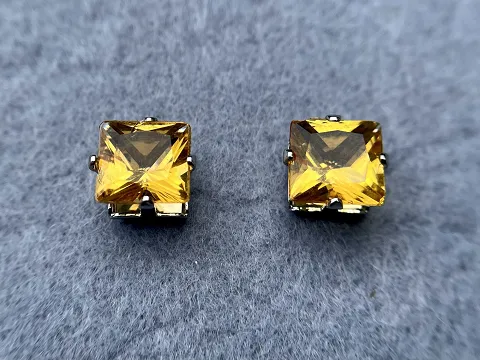 Сережки гвоздики