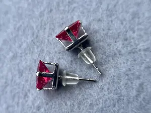 Сережки гвоздики