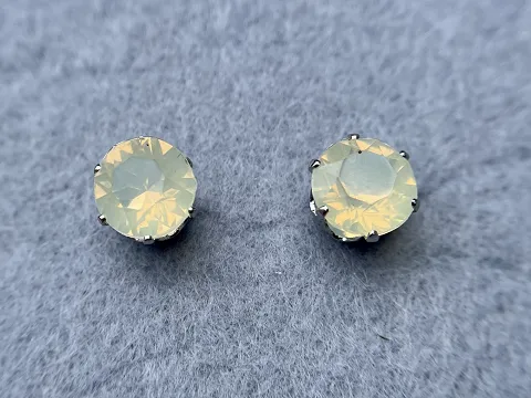 Сережки гвоздики