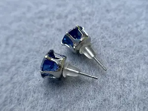 Сережки -гвоздики з фіанітами