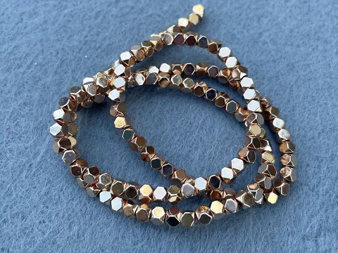 Гематит Кубик-3мм