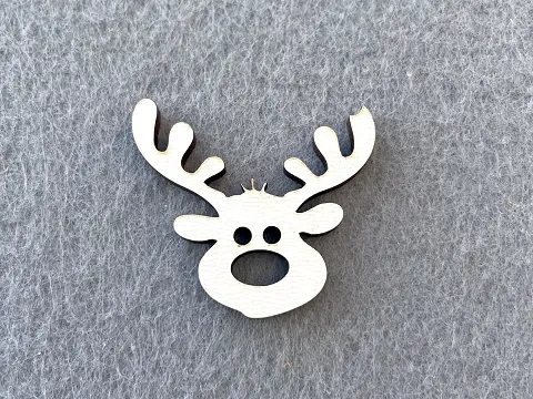 Декор із фанери "Олень"