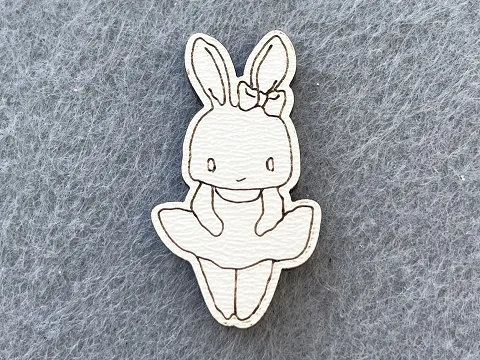 Декор із фанери "Зайчик"