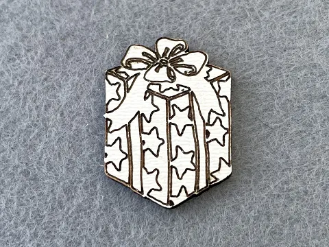 Декор із фанери "Подарунок"