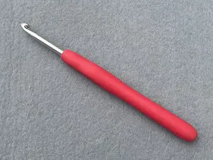 Крючок с прорезиненной ручкой - 4,5 мм