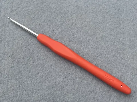 Крючок с прорезиненной ручкой - 2,5 мм