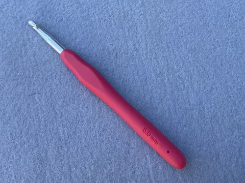 Крючок с прорезиненной ручкой - 6мм