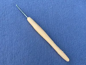 Крючок с прорезиненной ручкой - 1,5мм