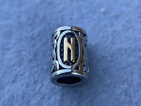 Намисто Руна (Хагалаз)