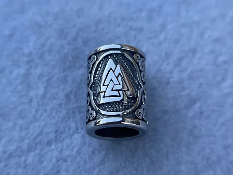 Намисто (Валькнут)