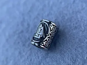 Бусина (Валькнут)