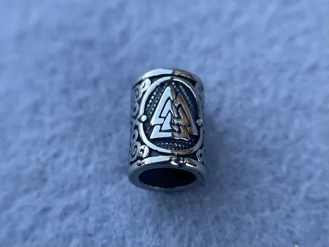 Бусина (Валькнут)