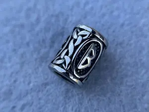 Бусина Руна (Беркана)