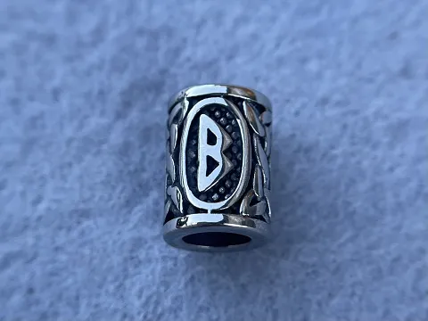 Бусина Руна (Беркана)