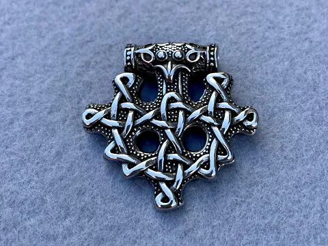 Кулон чоловічий