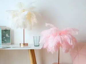 Перо страуса - 30 см