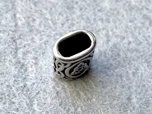 Намистина (Триквітр)