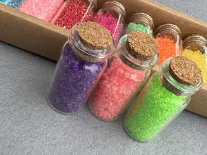 Набір бісеру в пляшечках - 12 кольорів