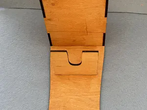 Підставка для клейового пістолета та стержнів.