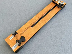 Верстат для плетіння з паракорду