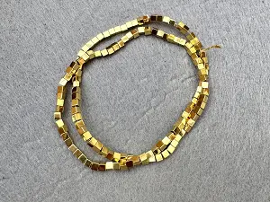 Гематит Кубик-3мм