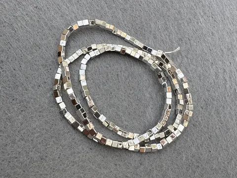 Гематит Кубик - 2мм