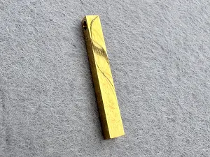 Підвіска для гравіювання