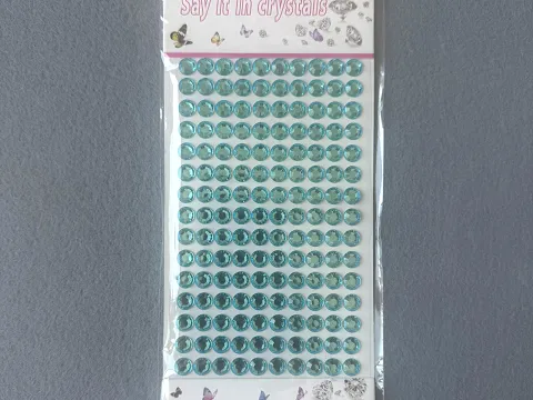 Стрази на клейовій основі