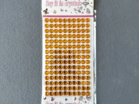 Стрази на клейовій основі