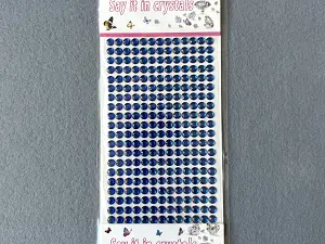 Стрази на клейовій основі