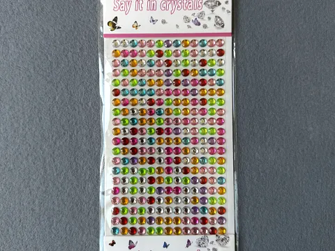 Стрази на клейовій основі