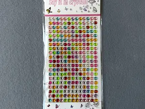 Стрази на клейовій основі