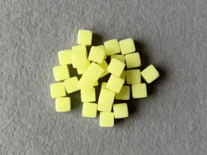 Намистини пластикові - Куб - 10мм