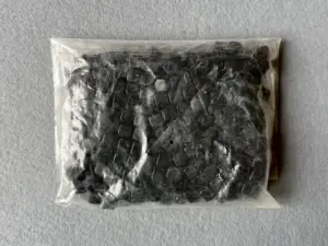 Намистини пластикові - Куб - 13мм