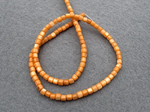 Перламутр кольоровий - 3*4 мм