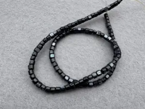 Перламутр кольоровий - 3*4 мм