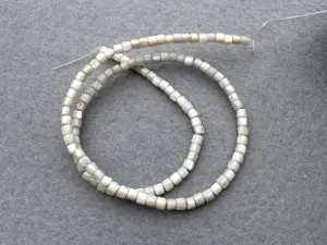 Перламутр кольоровий - 3*4 мм