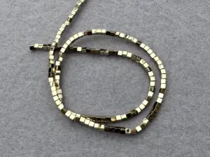 Гематит Кубик - 2мм